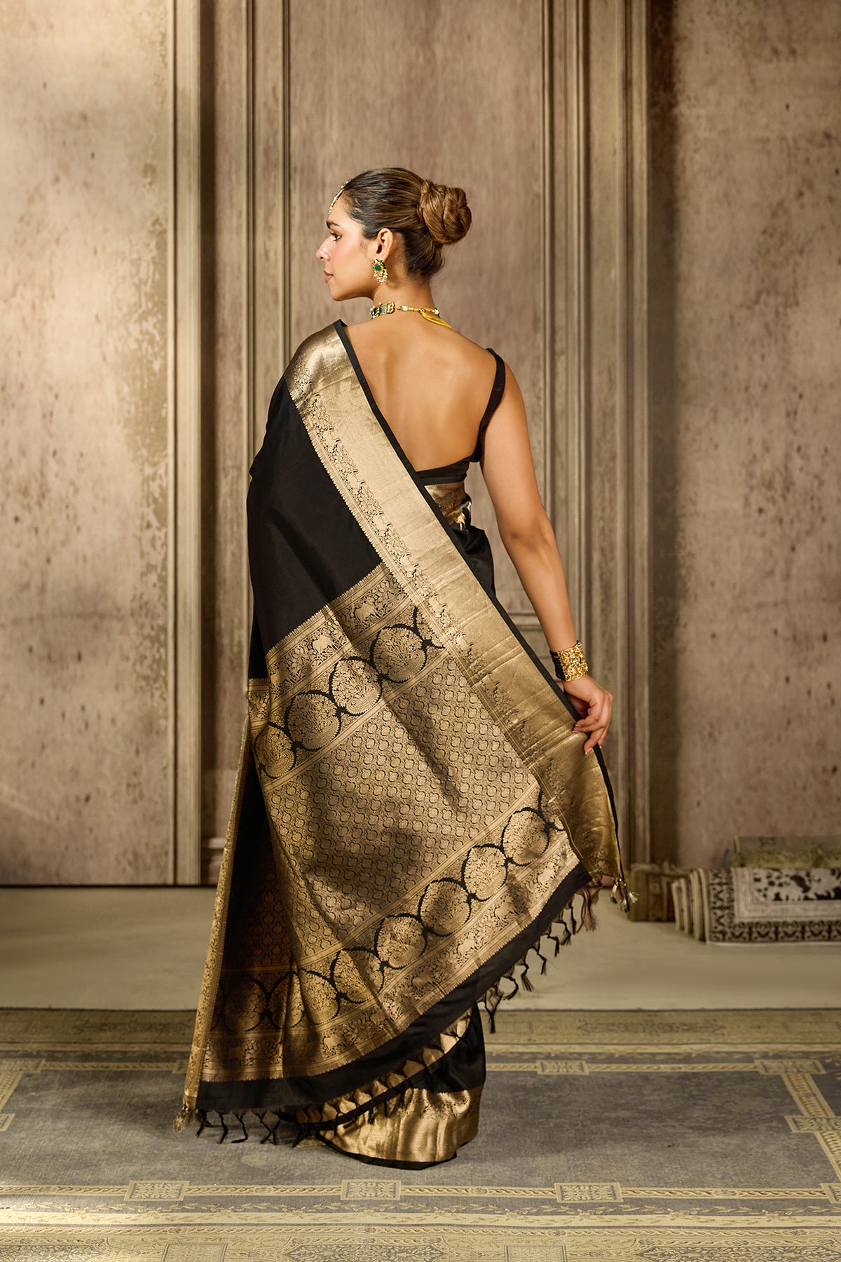 Black Handloom Silk Saree